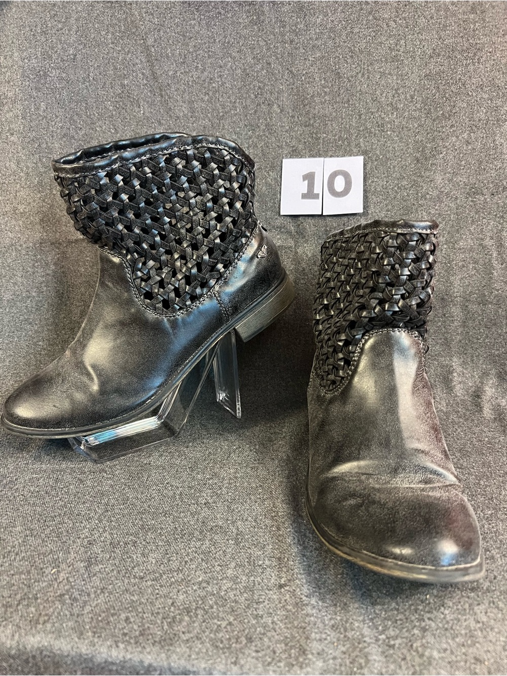 Roxy Women's Black Woven Detail Ankle Boots